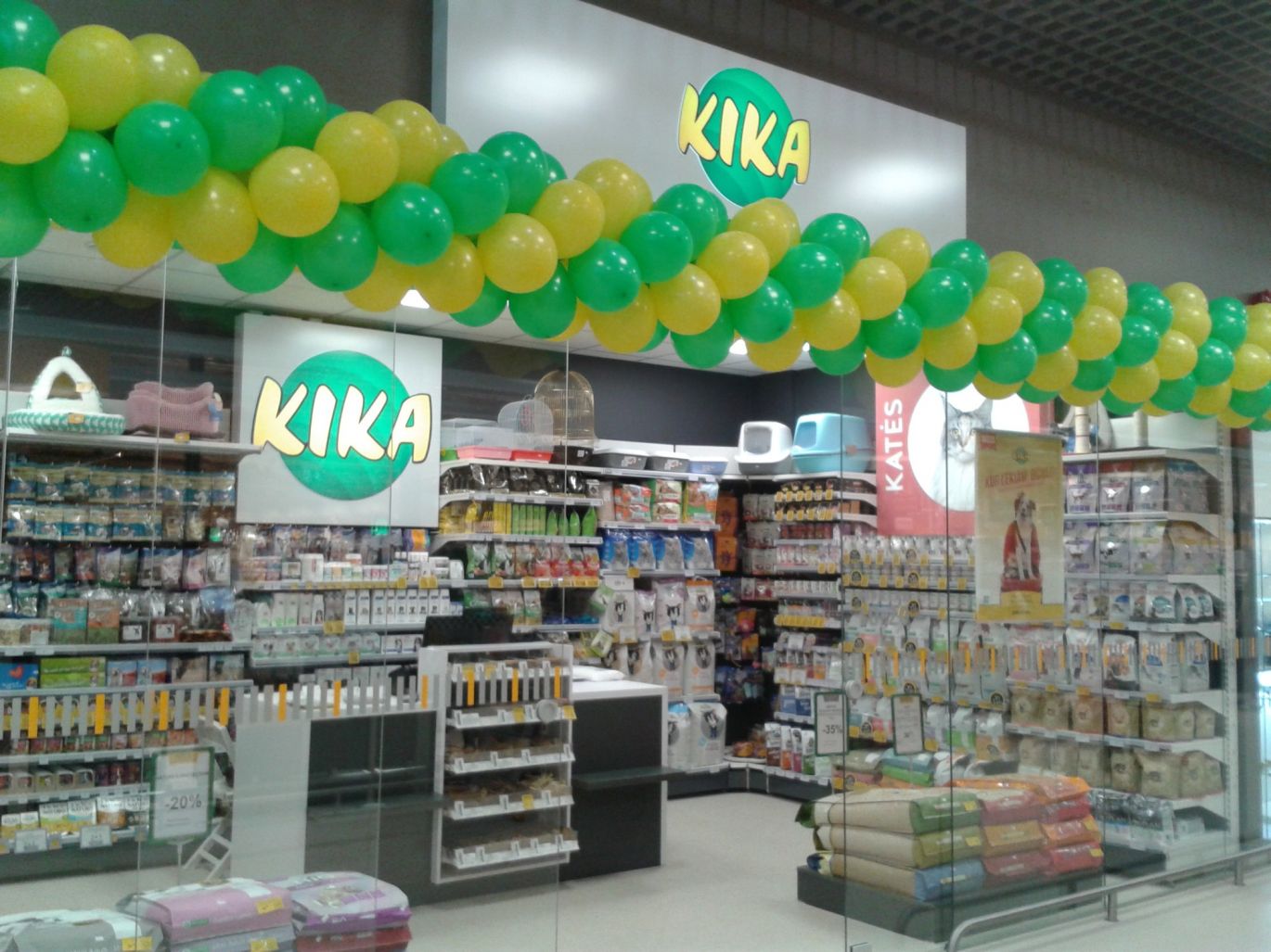 Po rekonstrukcijos atidaroma KIKA parduotuvė Vilniuje, Sausio 13-osios g.