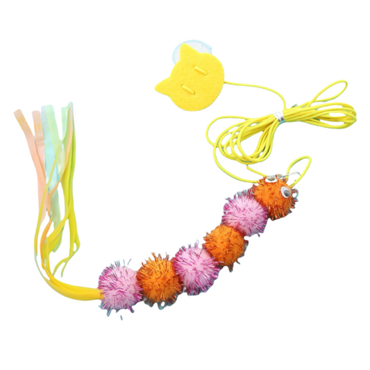 Prilipinamas kačių žaislas