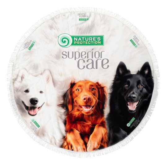 Apvalus mikropluošto rankšluostis su šuniukų iliustracija ir kutais