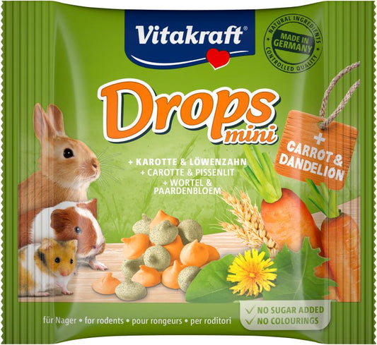 Smulkių gyvūnų gardėsiai su morkomis ir kiaulpienėmis